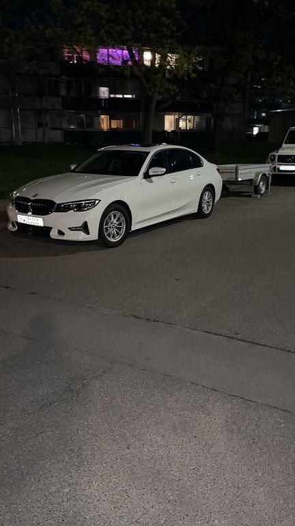 Gebraucht BMW 320 Advantage 190 PS (139 kW) 2020 Weiß Limousine