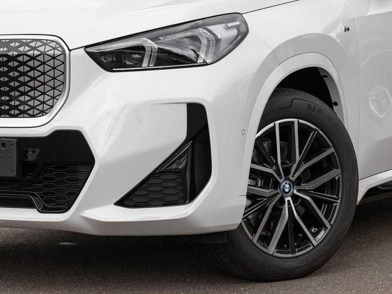 Neu BMW iX1 Comfort Edition 230 kW (313 PS) 2025 Weiß SUV