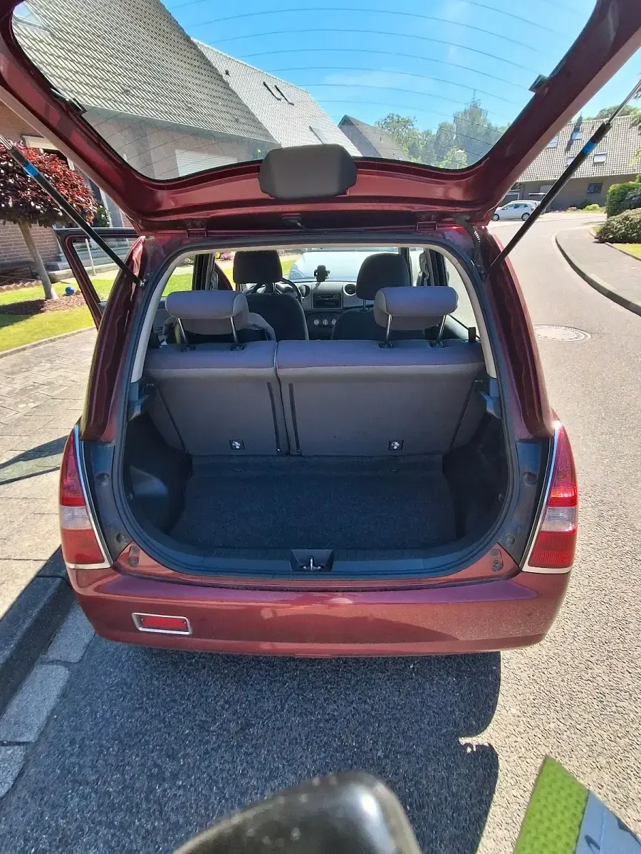 Gebraucht Daihatsu Trevis 58 PS (42 kW) 2007 Rot Kleinwagen