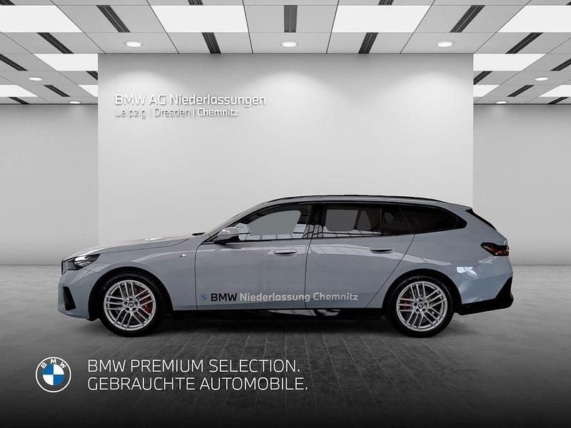 Gebraucht BMW 540 Performance 286 PS (210 kW) 2025 Grau Kombi