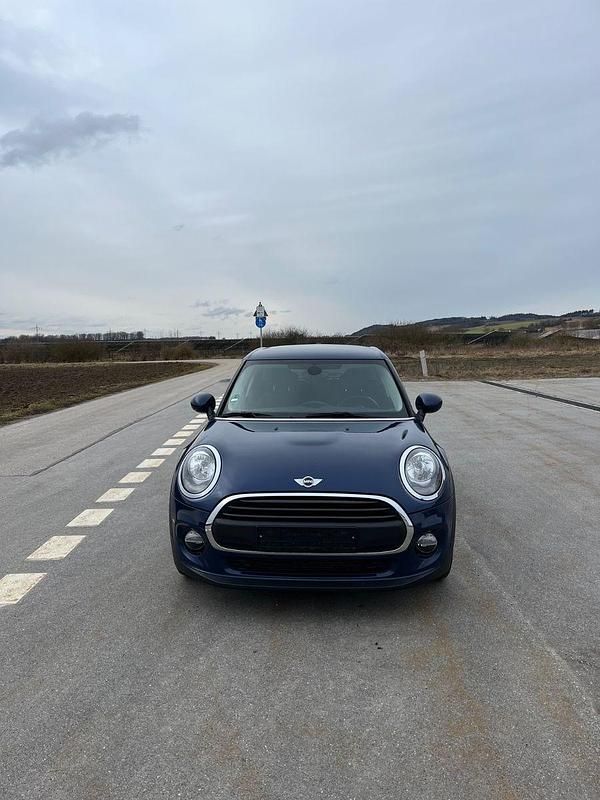 Usado Mini ONE 102 HP (75 kW) 2017 Azul Citadino