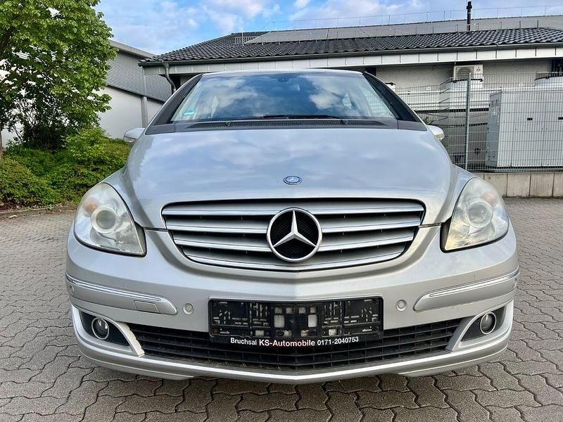 Gebraucht Mercedes B170 116 PS (85 kW) 2006 Silber Van / Kleinbus