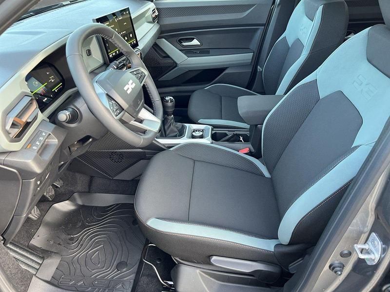 Neu Dacia Bigster Extreme 131 PS (96 kW) 2025 Dolomitgrau SUV