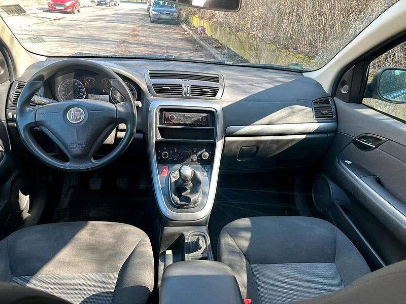 Gebraucht Fiat Croma 2009 Grau Kombi