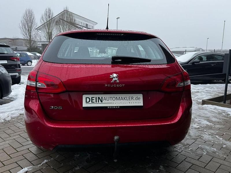 Gebraucht Peugeot 308 SW Active 110 PS (80 kW) 2017 Rot Kombi