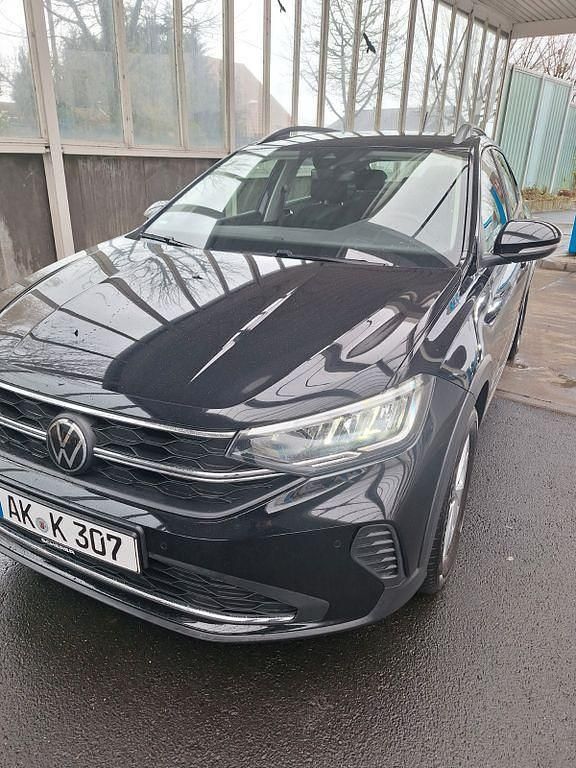 Schwarz Gebraucht 2024 VW Taigo Life SUV | 17.800 € (Fairer Preis) - Bild 1/4