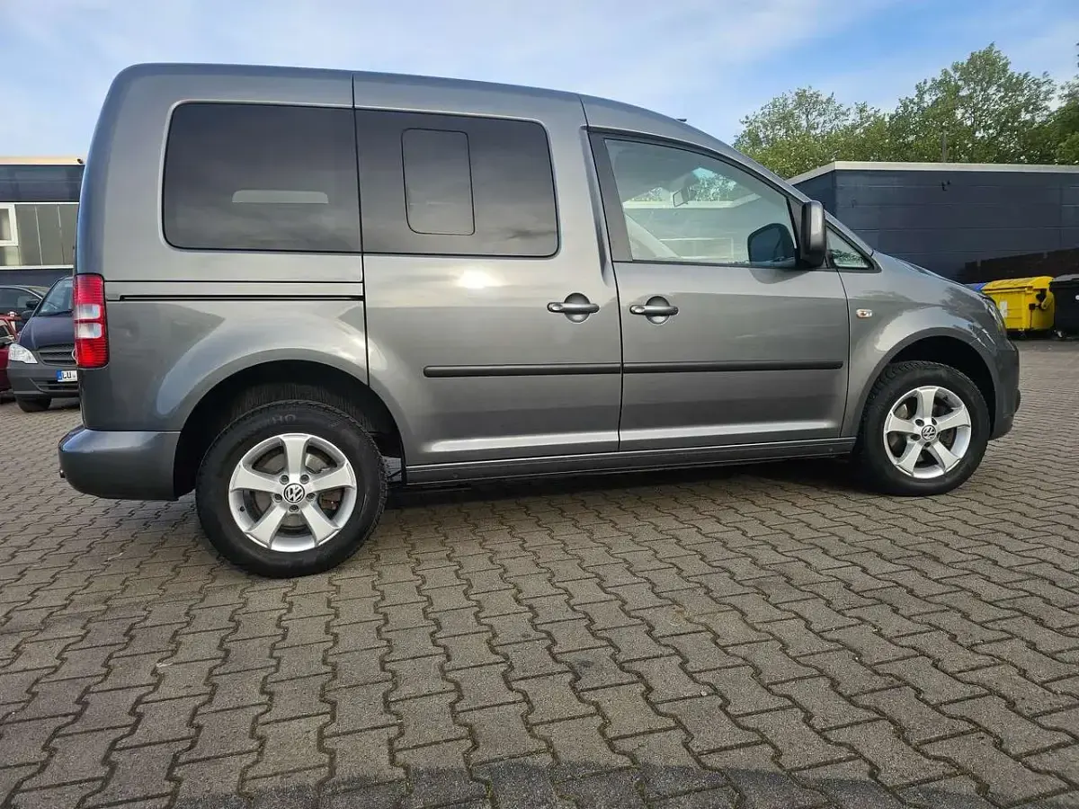 Gebraucht VW Caddy Startline 102 PS (75 kW) 2010 Grau Van / Kleinbus