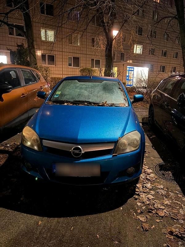 Grün Gebraucht 2005 Opel Tigra Cabrio | 2.500 € (Guter Preis) - Bild 1/4