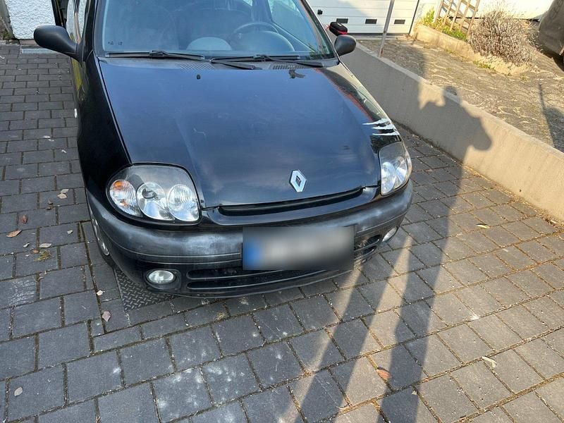 Gebraucht Renault Clio II 75 PS (55 kW) 1999 Schwarz Kleinwagen