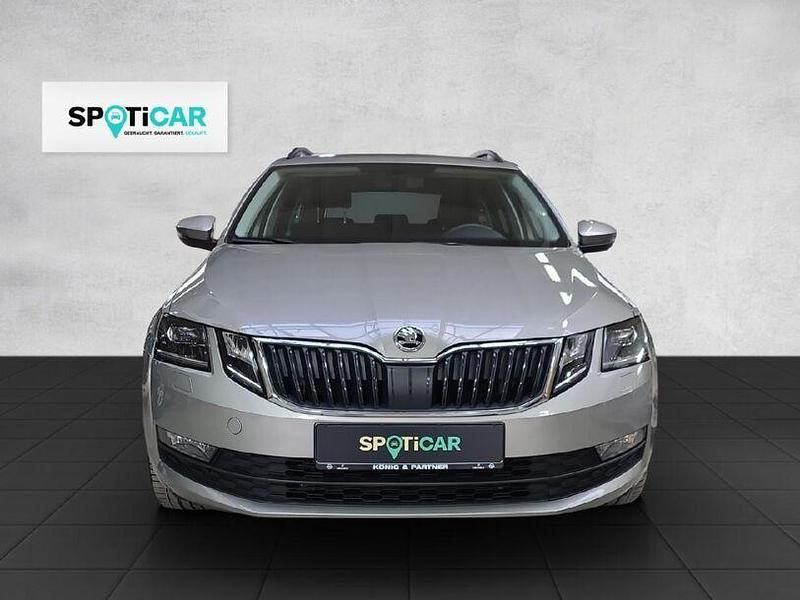 Gebraucht Skoda Octavia Soleil 150 PS (110 kW) 2019 Gelb Kombi