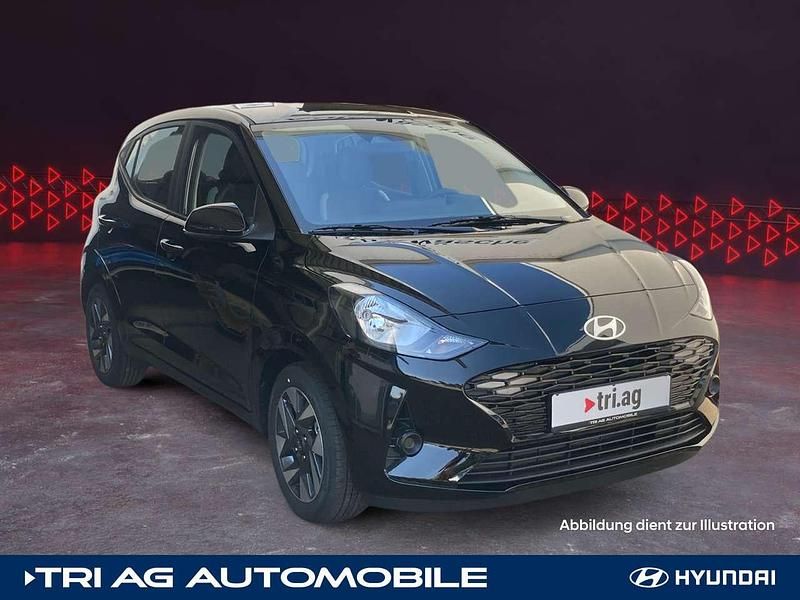 Phantom black / met Neu 2025 Hyundai i10 Trend Kleinwagen | 18.609 € (Fairer Preis) - Bild 1/4