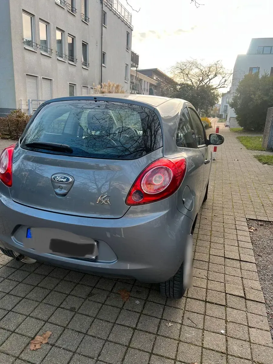 Gebraucht Ford Ka 69 PS (50 kW) 2009 Grau Kleinwagen