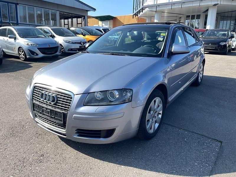 Gebraucht Audi A3 Sportback Ambiente 105 PS (77 kW) 2005 Silber Kleinwagen