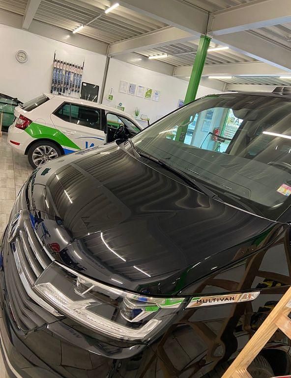 Gebraucht VW Multivan Exclusive 204 PS (150 kW) 2021 Schwarz Van