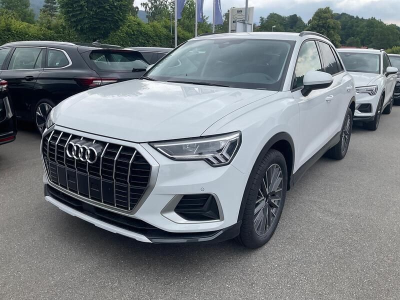 Gletscherweiß metallic Neu 2025 Audi Q3 Advanced SUV | 47.495 € (Fairer Preis) - Bild 1/3