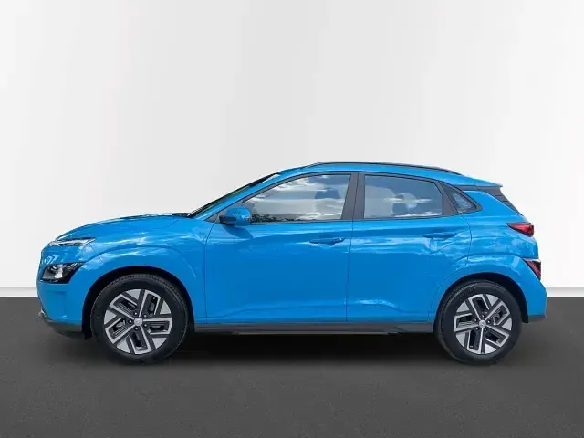 Gebraucht Hyundai Kona Select 100 kW (136 PS) 2023 Blau SUV