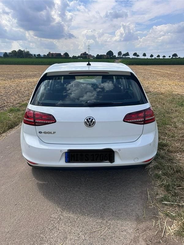 Gebraucht VW Golf 2017 Weiß Limousine