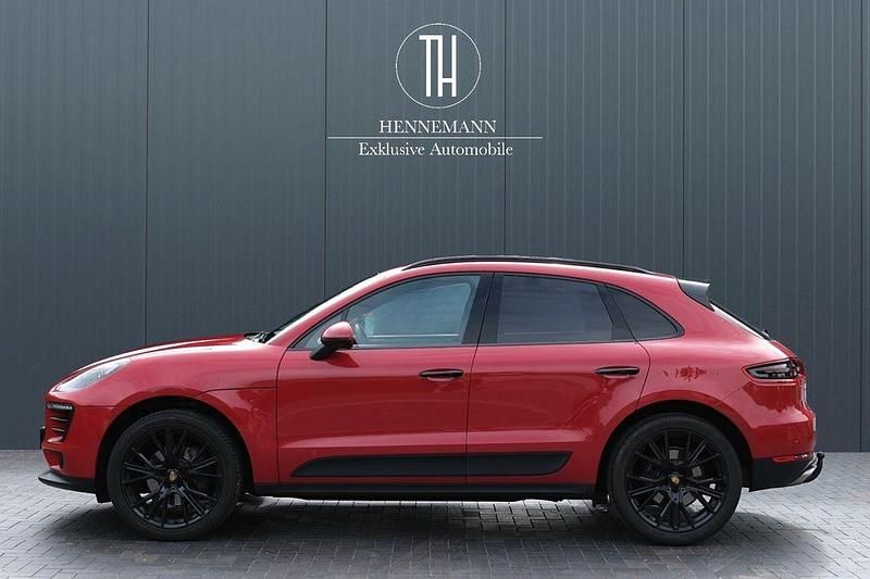 Gebraucht Porsche Macan 252 PS (185 kW) 2018 Karminrot SUV