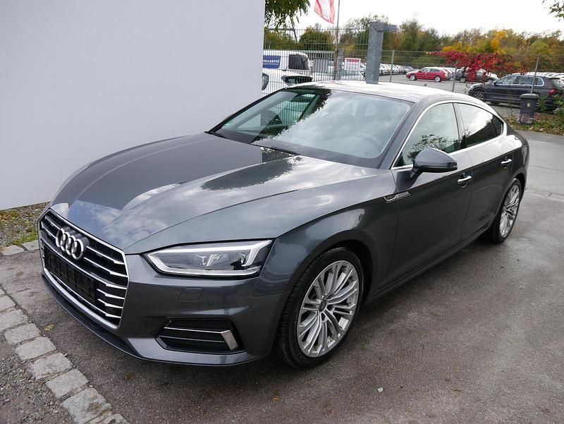 Gebraucht Audi A5 Sportback Design 190 PS (139 kW) 2019 Grau Kleinwagen