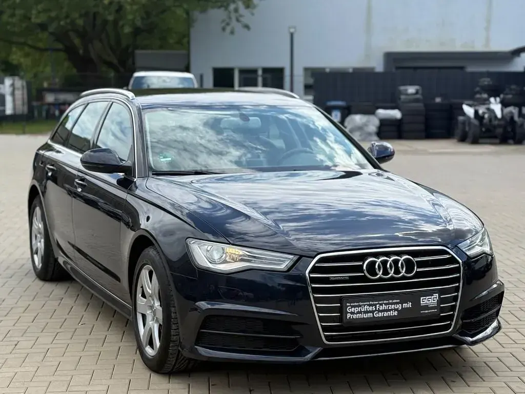 Gebraucht Audi A6 Ambiente 218 PS (160 kW) 2018 Blau Kombi