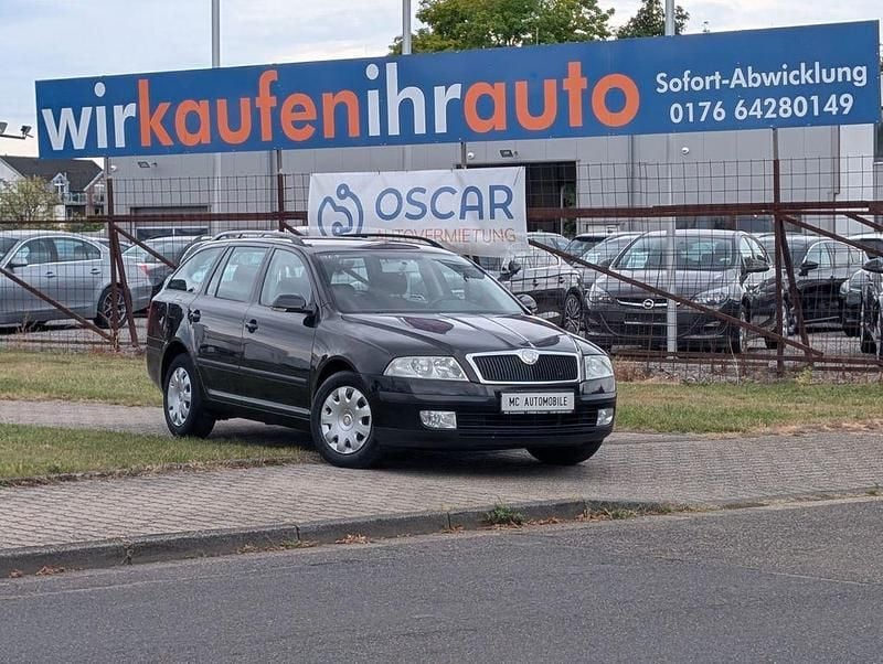 Schwarz Gebraucht 2006 Skoda Octavia Ambiente Kombi | 1.899 € (Fairer Preis) - Bild 1/4