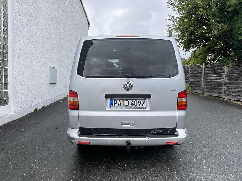 Gebraucht VW T5 131 PS (96 kW) 2004 Grau Van