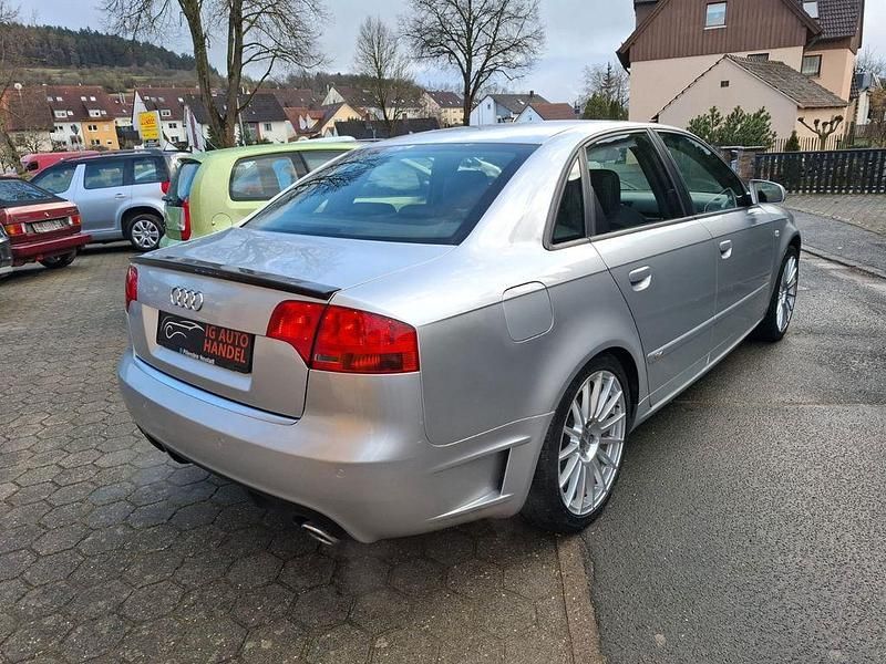 Gebraucht Audi A4 Ambiente 220 PS (161 kW) 2005 Silber Limousine