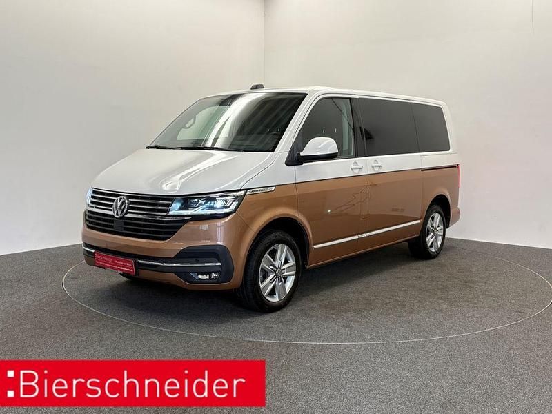 Candyweiß/copper bronze Gebraucht 2020 VW Caravelle Highline Van / Kleinbus | 47.950 € (Teuer) - Bild 1/4
