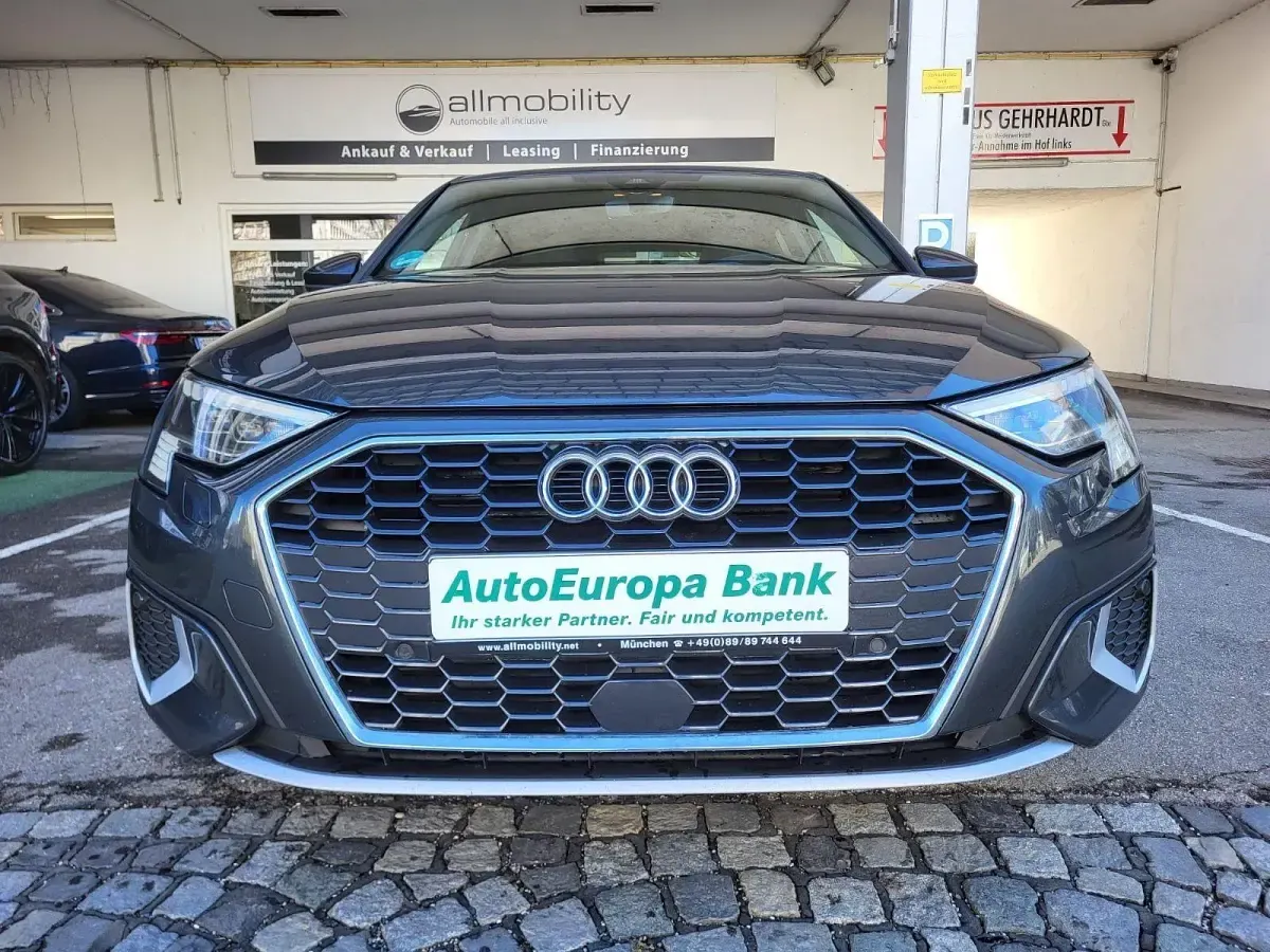 Gebraucht Audi A3 Advanced 150 PS (110 kW) 2022 Grau Limousine