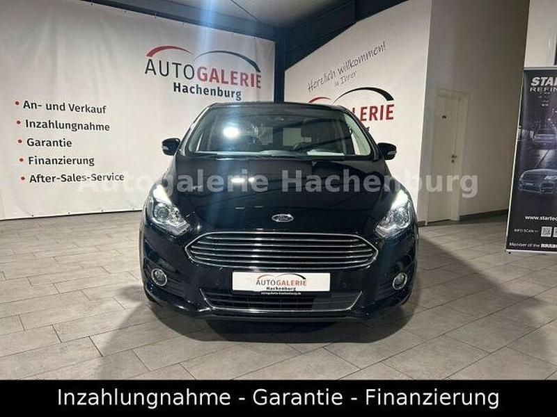 Gebraucht Ford S-MAX Titanium 179 PS (131 kW) 2016 Schwarz Van / Kleinbus