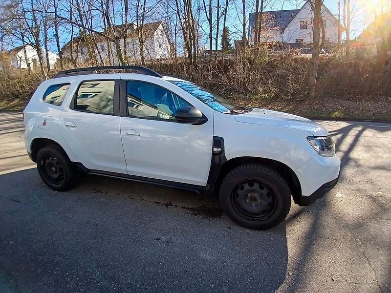 Gebraucht Dacia Duster Lauréate 114 PS (83 kW) 2018 Weiß SUV