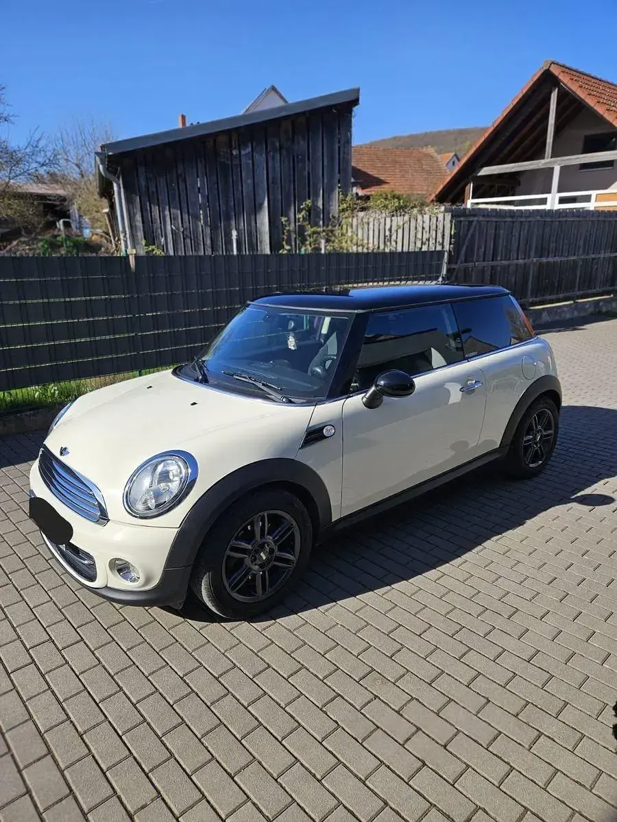 Używany Mini Cooper 122 KM (89 kW) 2011 Beżowy Hatchback