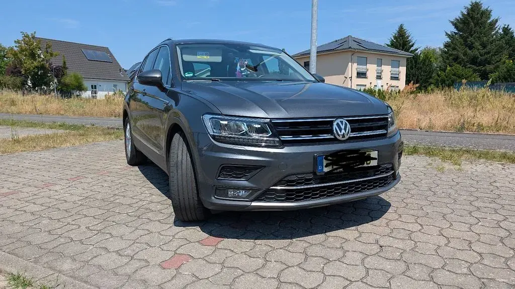 Gebraucht VW Tiguan 190 PS (139 kW) 2020 Grau SUV