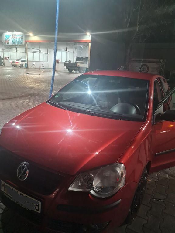 Gebraucht VW Polo Comfortline 54 PS (39 kW) 2007 Rot Limousine