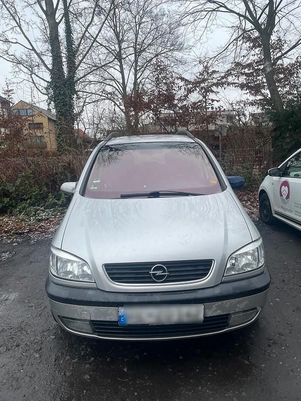 Silber Gebraucht 2001 Opel Zafira Van / Kleinbus | 950 € (Superpreis) - Bild 1/4