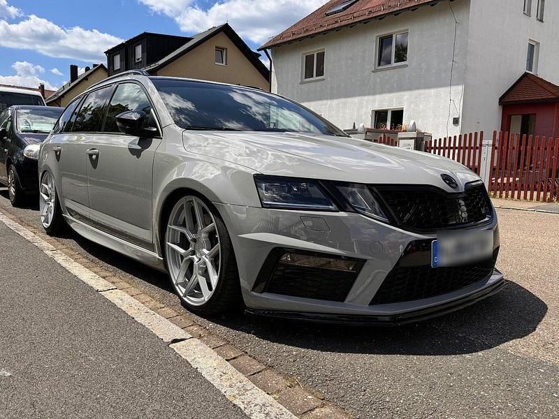 Gebraucht Skoda Octavia RS 245 PS (180 kW) 2019 Grau Kombi