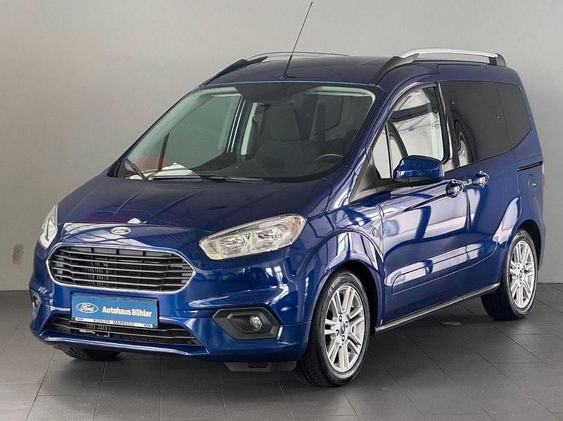 Blau Gebraucht 2019 Ford Tourneo Courier Titanium Van / Kleinbus | 13.990 € (Fairer Preis) - Bild 1/4