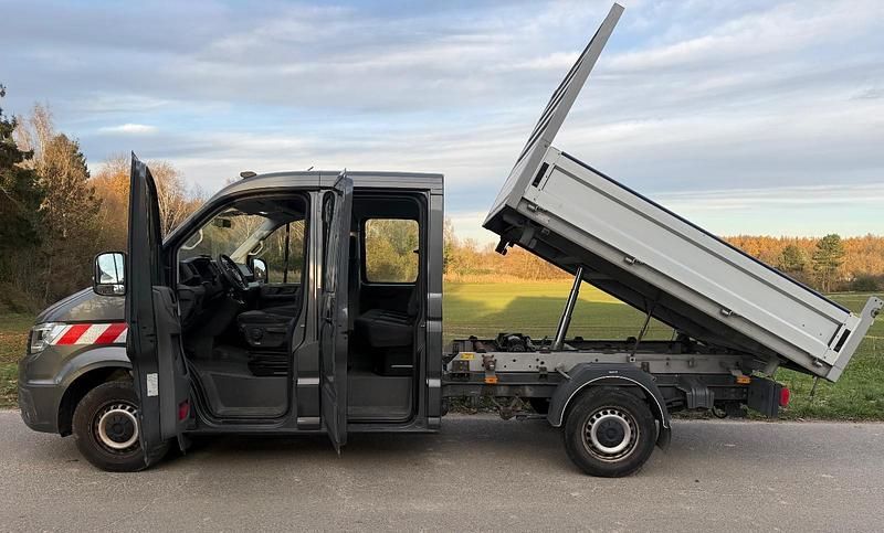 Gebraucht VW Crafter 140 PS (102 kW) 2019 Grau Van