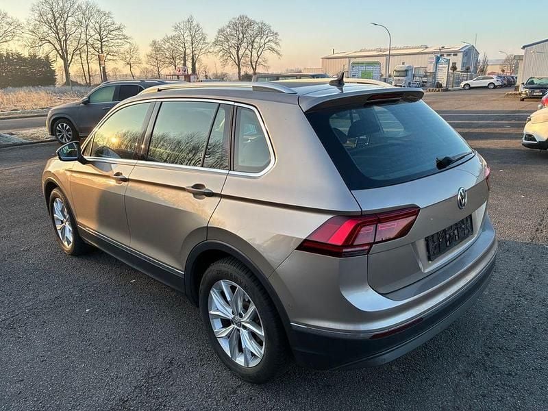 Gebraucht VW Tiguan Highline 150 PS (110 kW) 2019 Beige SUV