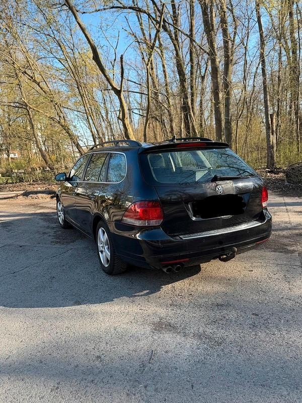 Gebraucht VW Golf VI 140 PS (102 kW) 2011 Schwarz Kleinwagen