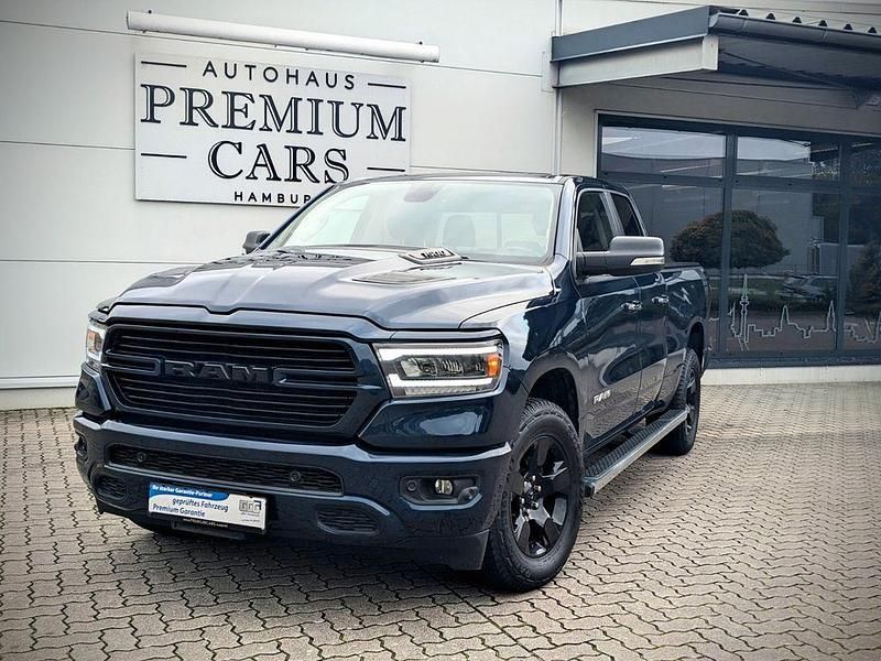 Blau Gebraucht 2020 Dodge Ram Abholung | 35.987 € (Fairer Preis) - Bild 1/4