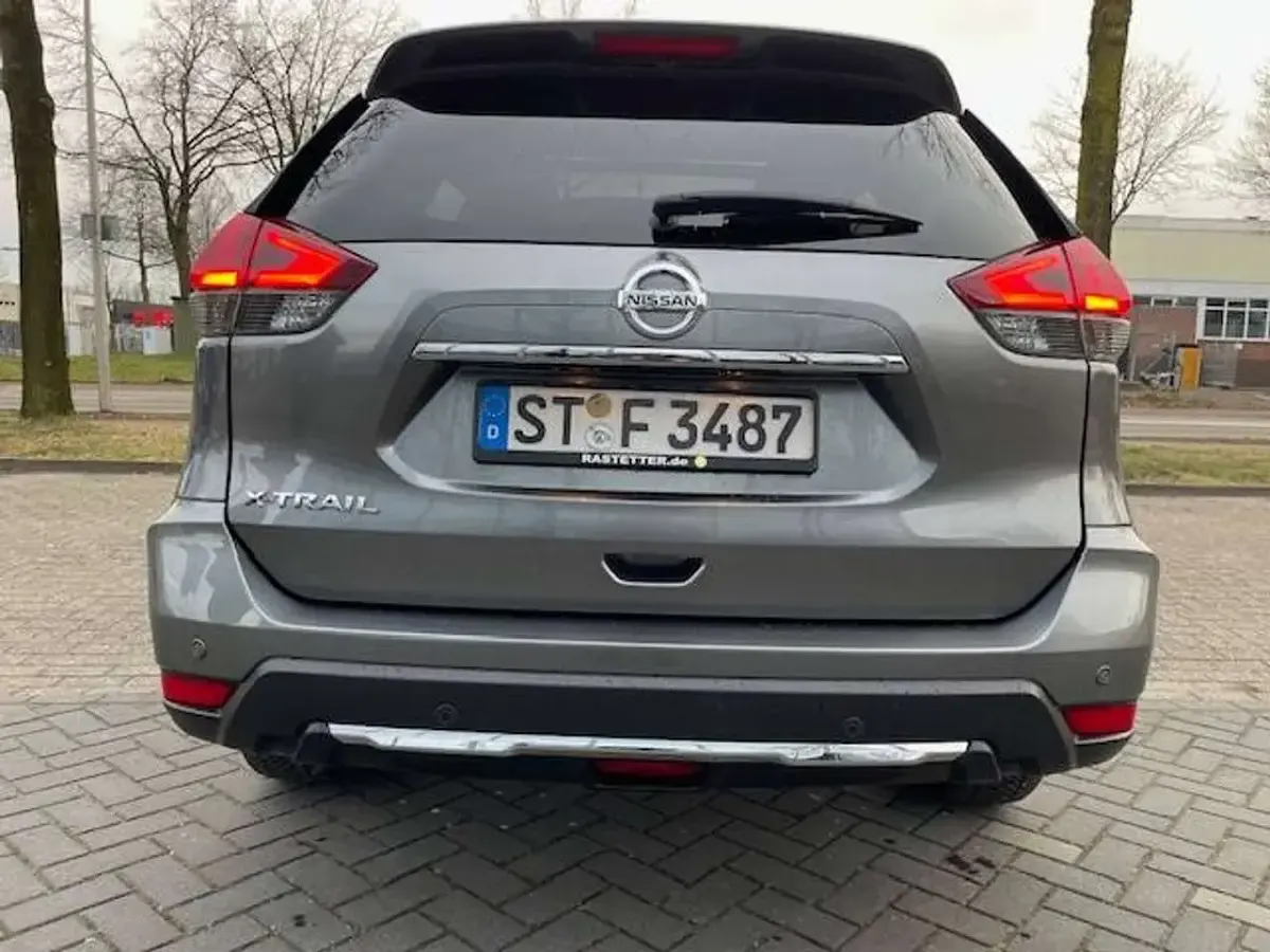 Gebraucht Nissan X-Trail Tekna 150 PS (110 kW) 2019 Grau SUV