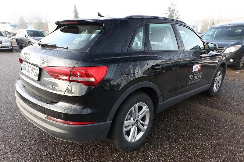 Gebraucht Audi Q3 Basis 150 PS (110 kW) 2021 Metallic SUV