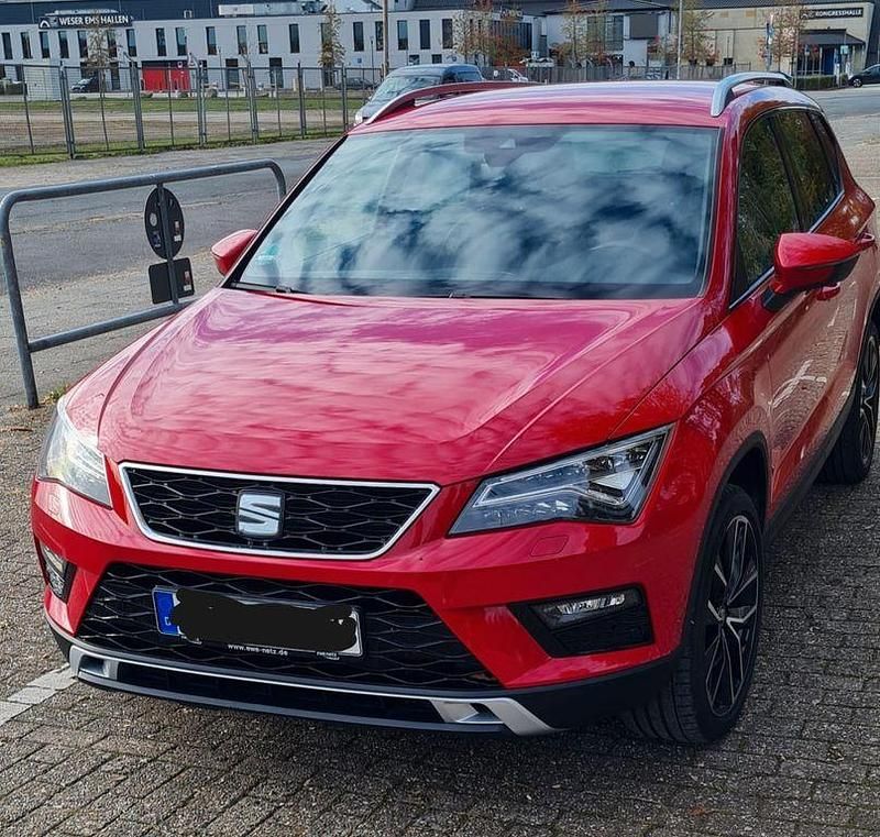 Rot Gebraucht 2018 Seat Ateca 4Drive SUV | 17.500 € (Superpreis) - Bild 1/4