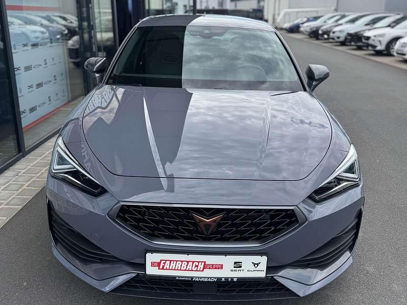Graphene grey Gebraucht 2023 Cupra Leon VZ Kleinwagen | 41.350 € - Bild 1/4
