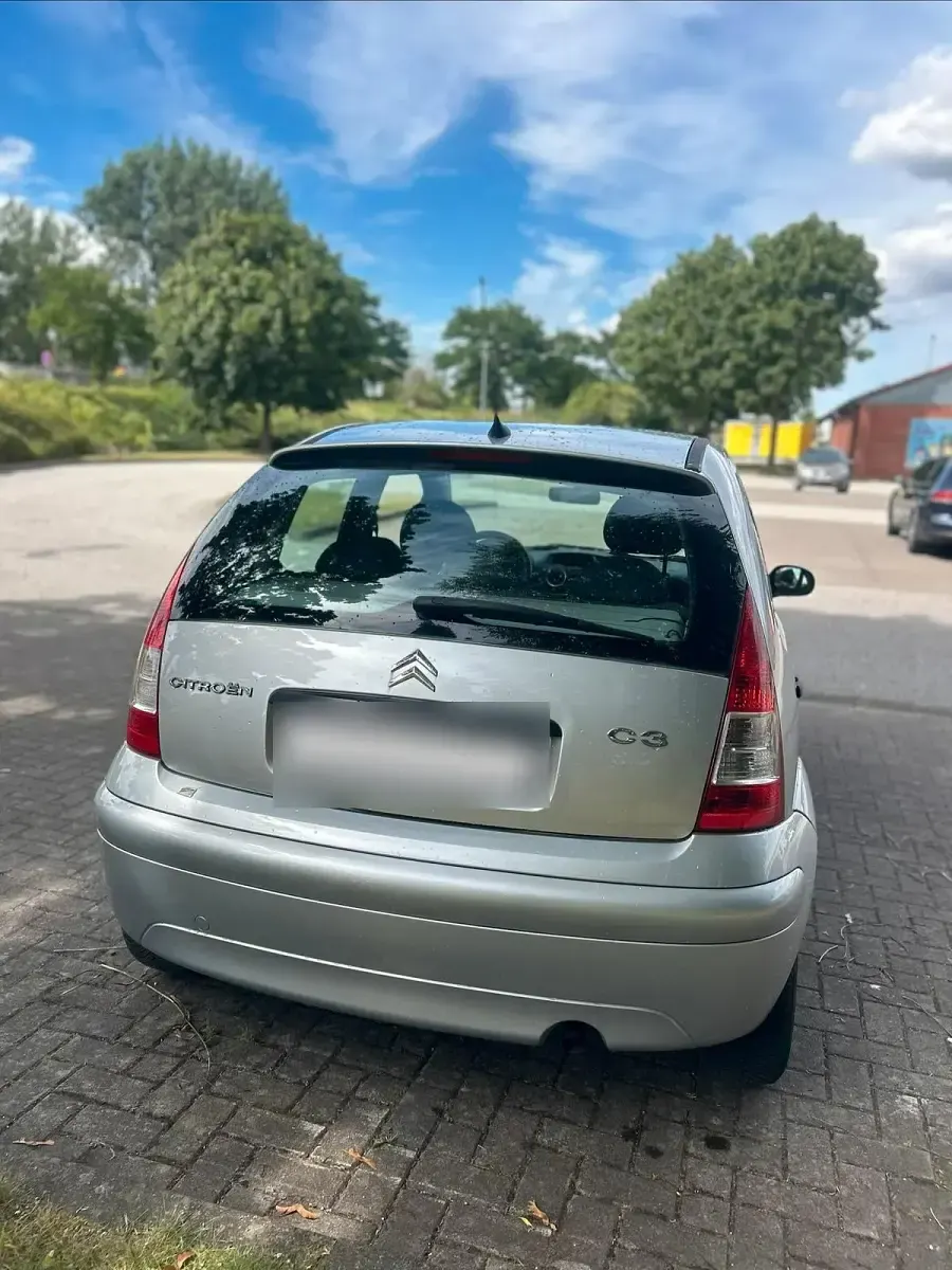 Gebraucht Citroën C3 60 PS (44 kW) 2009 Silber Kleinwagen