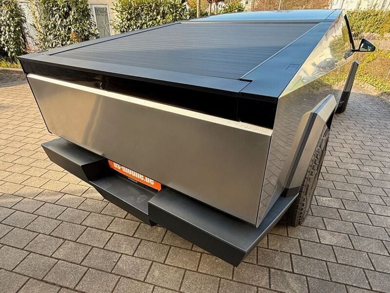 Gebraucht Tesla Cybertruck 450 kW (612 PS) 2024 Silber Pickup