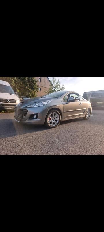Silber Gebraucht 2009 Peugeot 207 CC Cabrio | 1.600 € (Superpreis) - Bild 1/3
