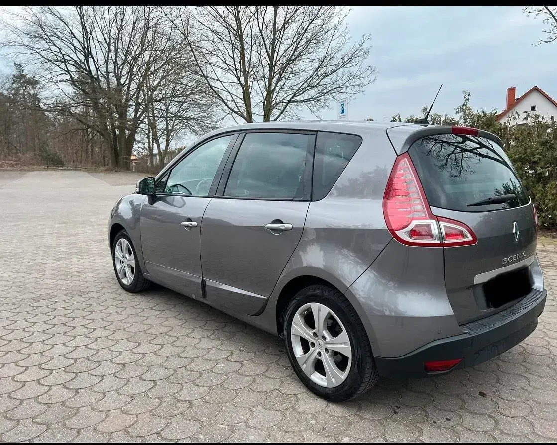 Gebraucht Renault Scenic E-Tech 140 PS (102 kW) 2009 Grau Kombi