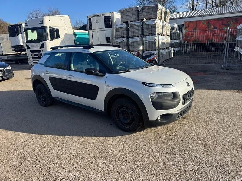 Gebraucht Citroën C4 Feel 82 PS (60 kW) 2014 Weiß Limousine